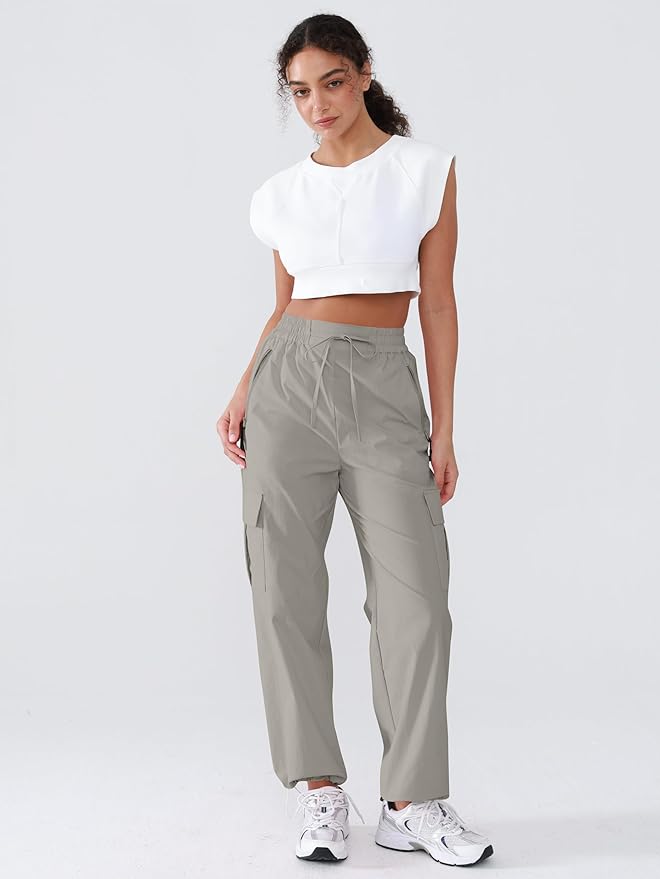 Hiking Pants Women Lightweight Cargo Pants Quick Dry Water Resistant Outdoor Travel Pants with Zipper Pockets