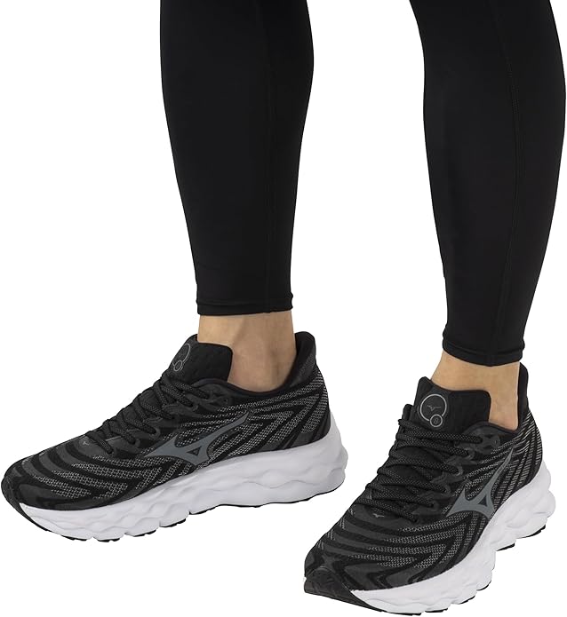 Mizuno Men's Wave Sky 8 Running Shoe