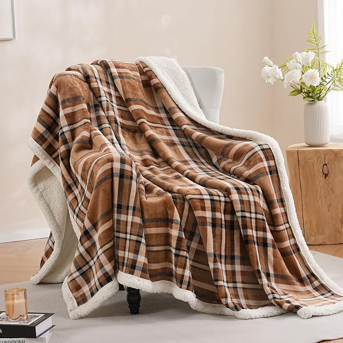 PU MEI Sherpa Fleece Throw Blanket 60" x 80" Reversible Plush Fluffy Large Big Blanket Lattice Flannel Blankets for All Season Use, Mocha Brown